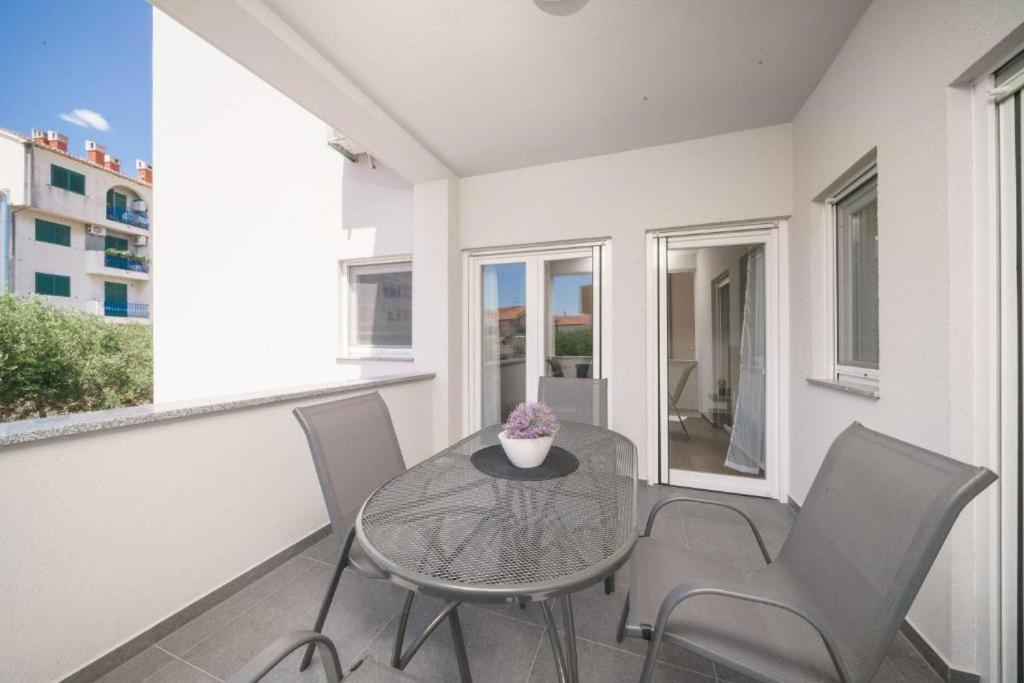 Apartment Stefanio Vodice Kültér fotó