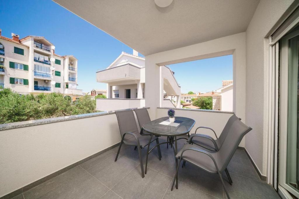 Apartment Stefanio Vodice Kültér fotó