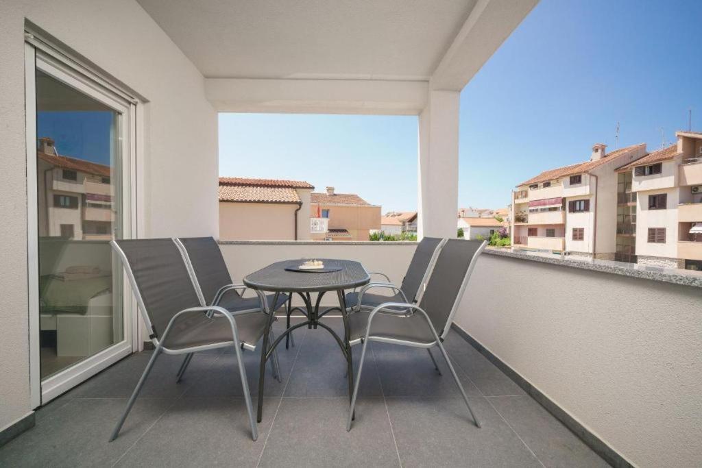 Apartment Stefanio Vodice Kültér fotó