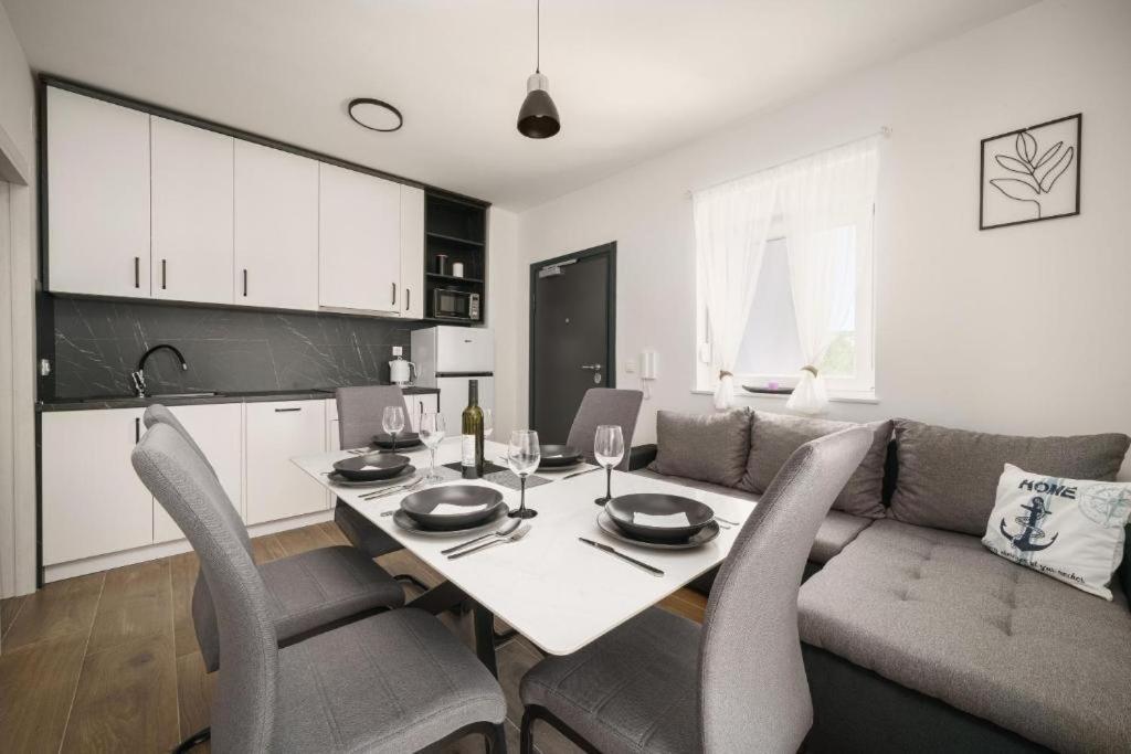 Apartment Stefanio Vodice Kültér fotó